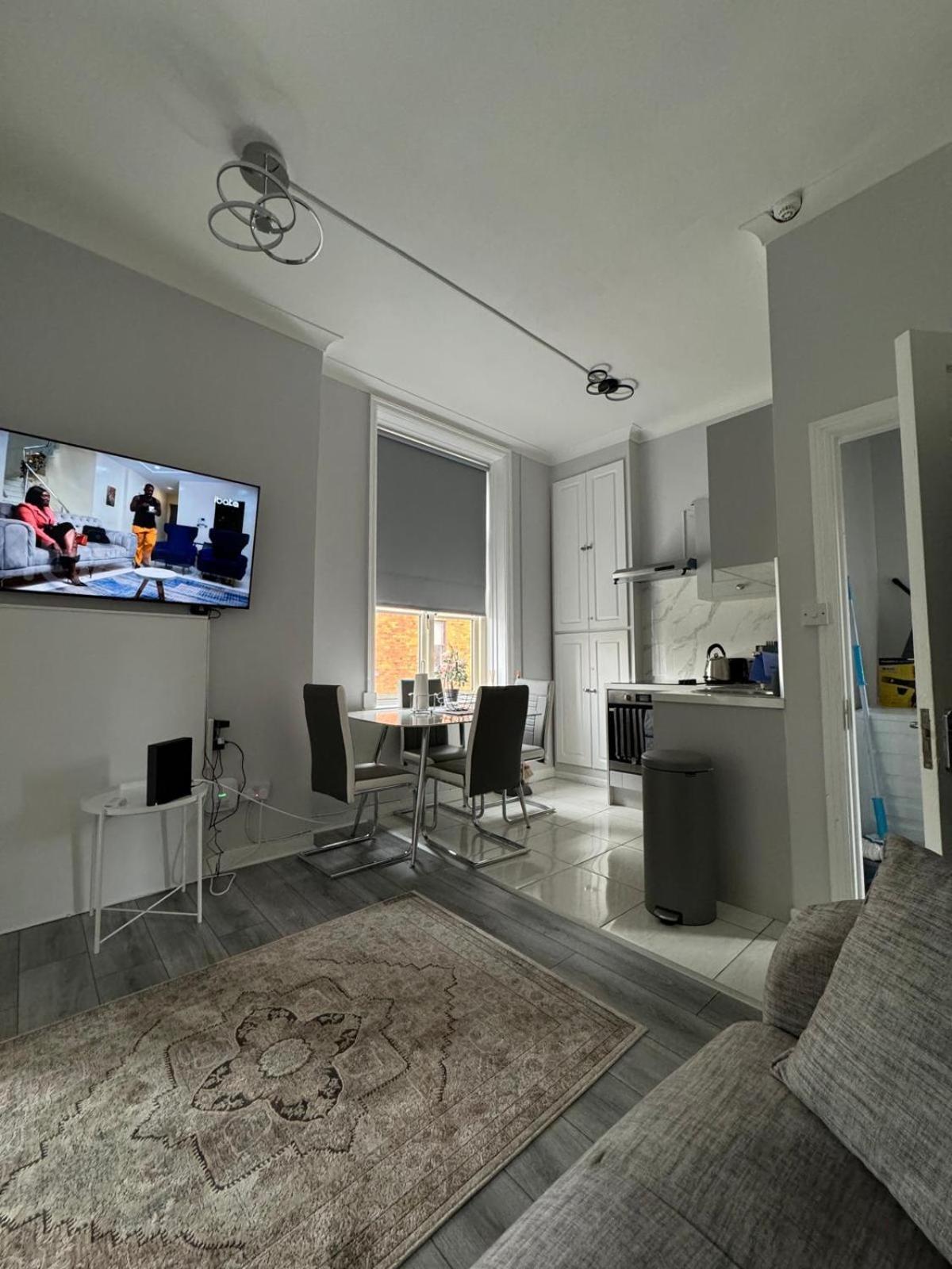 Modern 2-Bedroom Apartment-Dublin City Екстер'єр фото