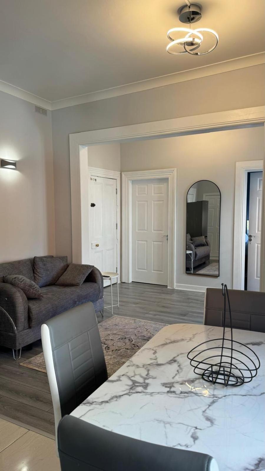 Modern 2-Bedroom Apartment-Dublin City Екстер'єр фото