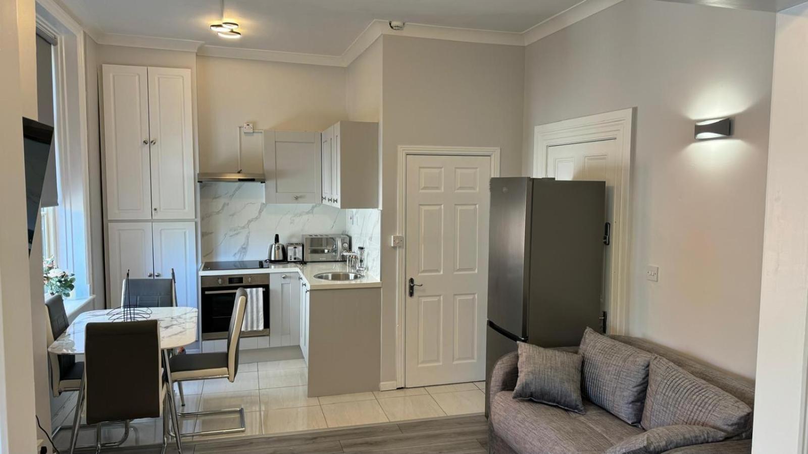 Modern 2-Bedroom Apartment-Dublin City Екстер'єр фото